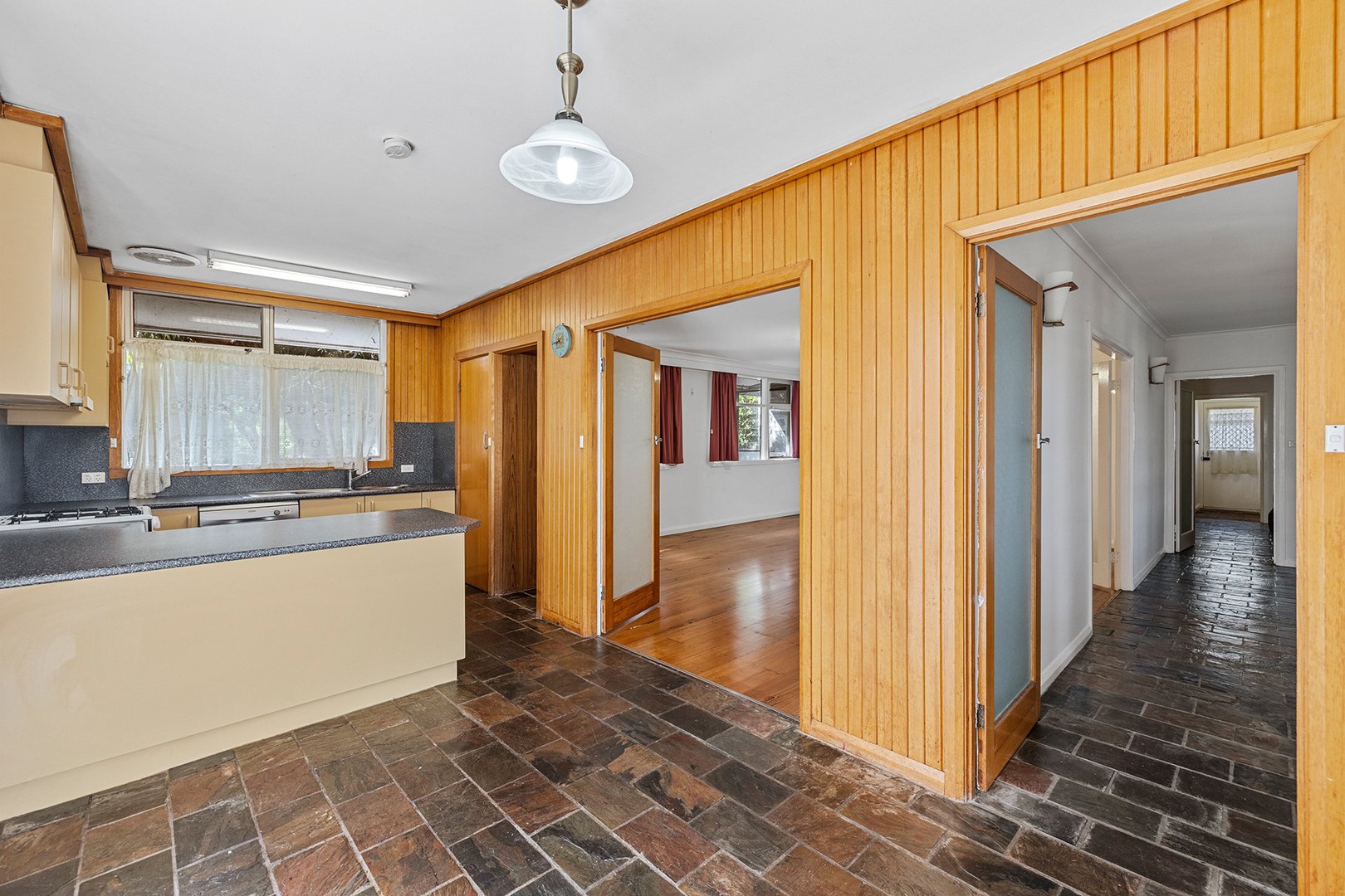 8 Wallace Avenue, Frankston, VIC 3199 - Thumbnail 1 - 29/10/2026