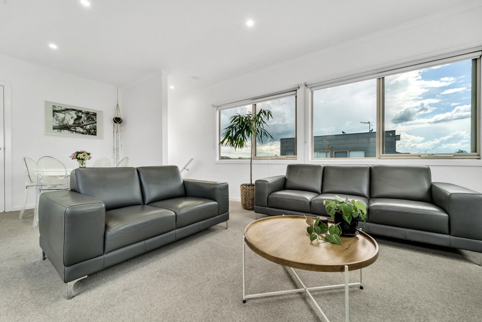 8 Wallflower Close, Craigieburn, VIC 3064, Craigieburn - Thumbnail 2