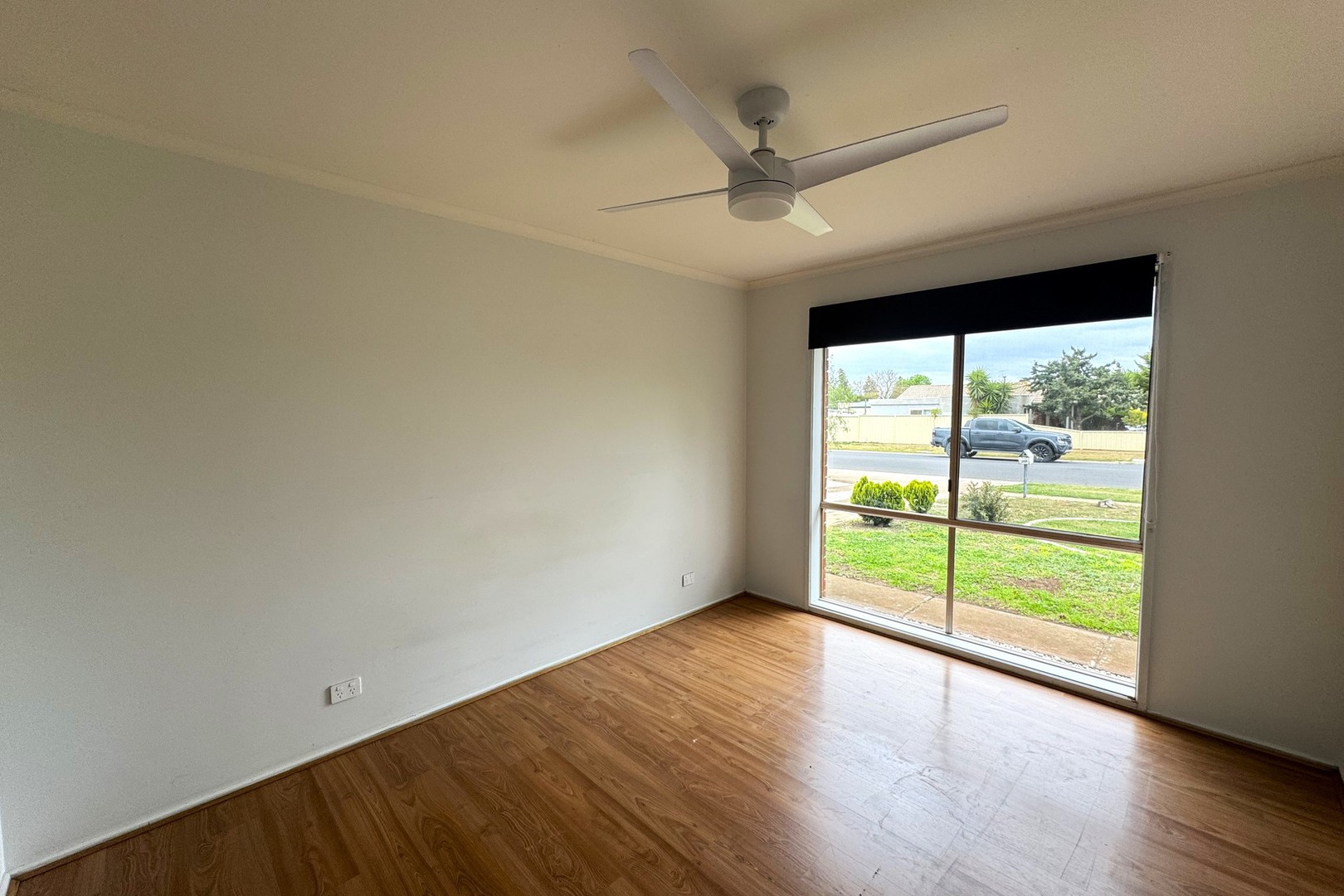 8 Walton Street, Melton South, VIC 3338, Melton South - Thumbnail 4