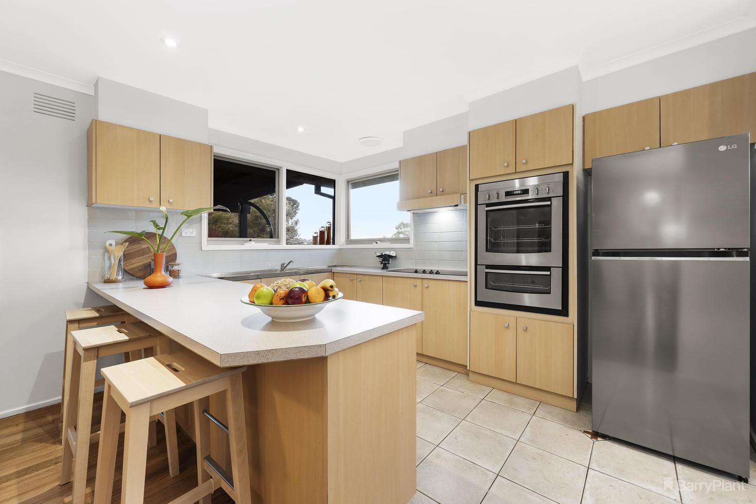 8 Wanbanna Avenue, Greensborough, VIC 3088, Greensborough - Thumbnail 3