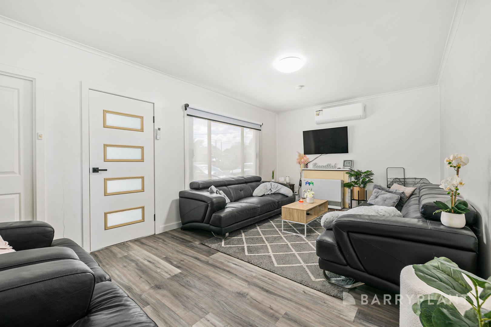 8 Warnock Street, Broadmeadows, VIC 3047, Broadmeadows - Thumbnail 2