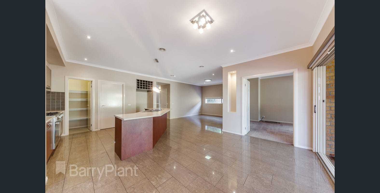 8 Westerfold Terrace, Caroline Springs, VIC 3023 - Thumbnail 2 - 19/06/2026