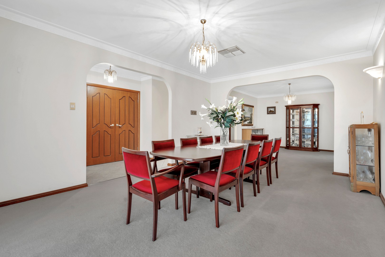 8 Westleigh Place, Keilor East, VIC 3033 - Thumbnail 2 - 23/12/2024