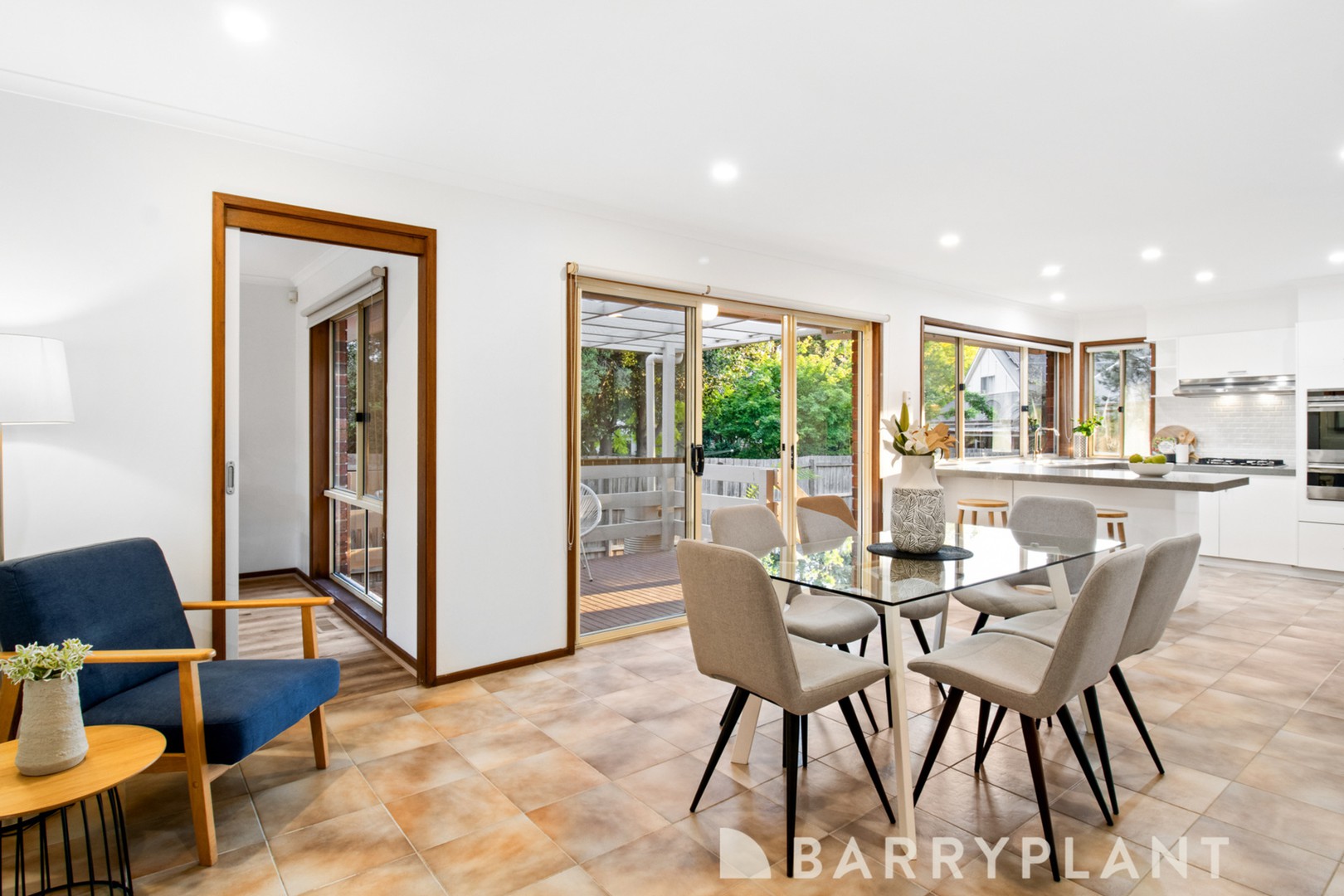 8 Westminster Drive, Rowville, VIC 3178, Rowville - Thumbnail 5