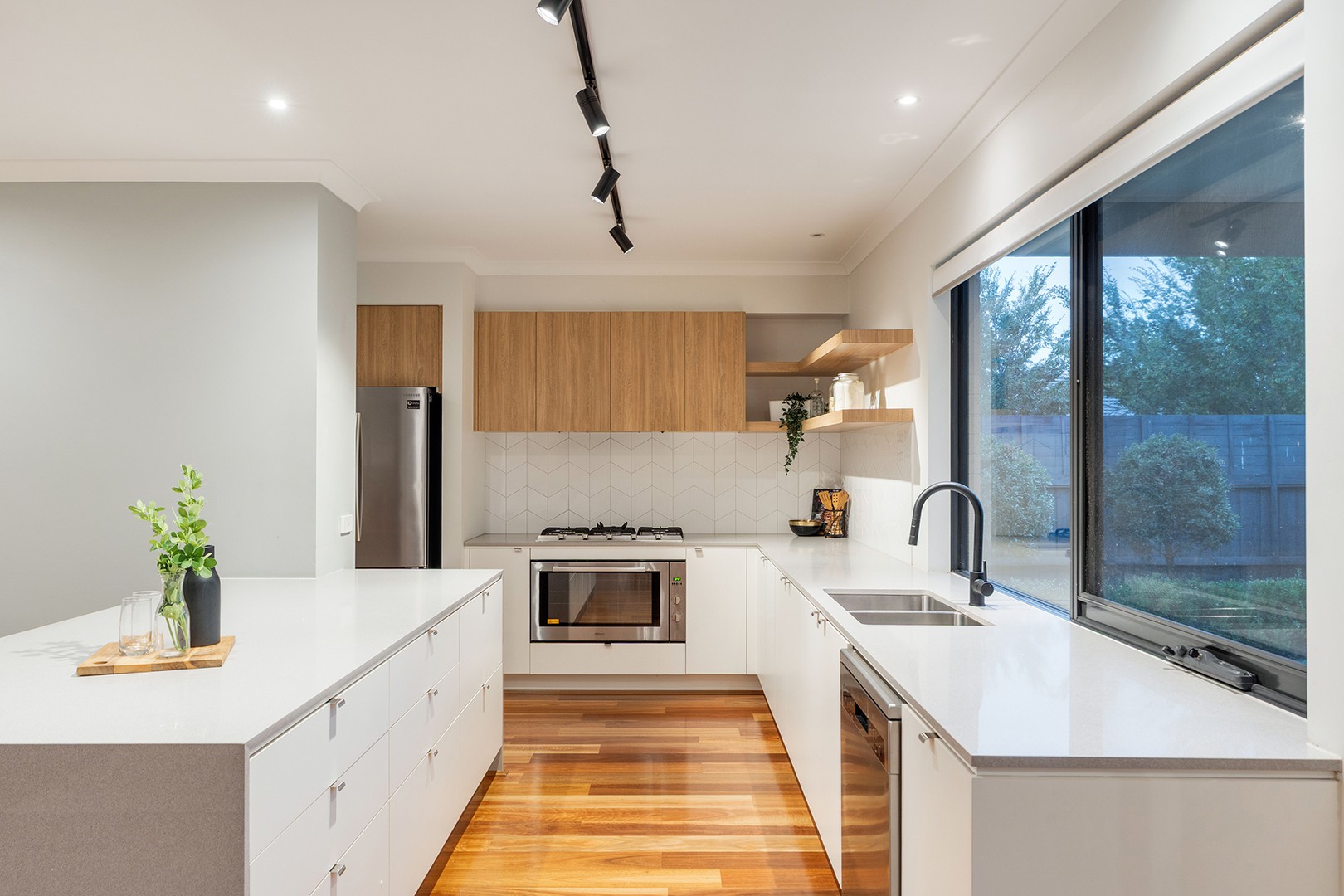8 Whiteleaf Drive, Mickleham, VIC 3064 - Thumbnail 2 - 19/05/2026