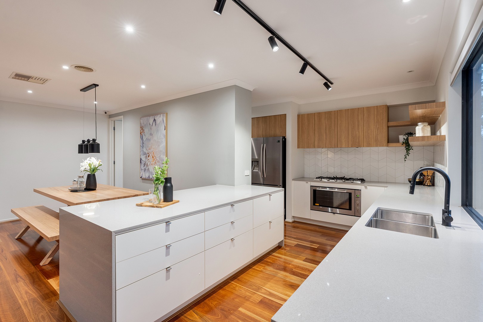 8 Whiteleaf Drive, Mickleham, VIC 3064, Mickleham - Thumbnail 3