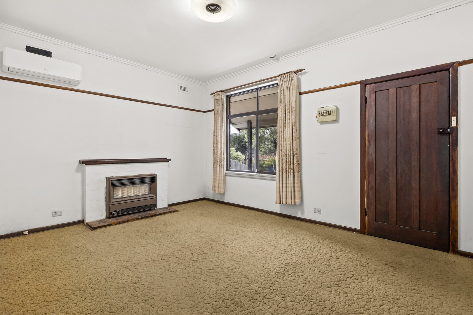 8 Whitton Parade, Coburg North, VIC 3058 - Thumbnail 2 - 10/07/2026