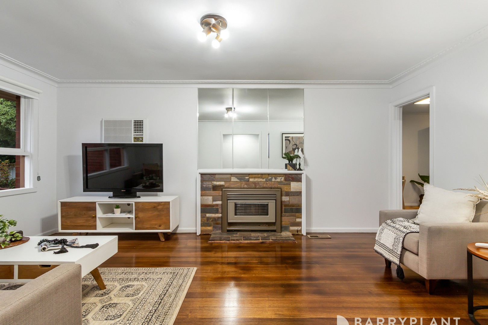 8 Wilga Court, Wantirna South, VIC 3152, Wantirna South - Thumbnail 2