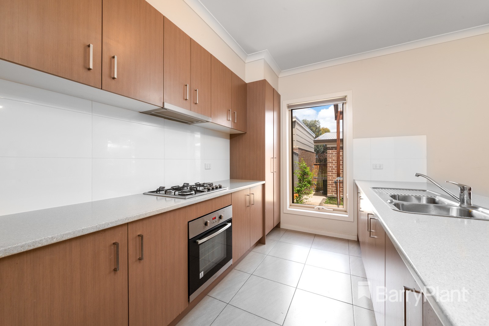 8 Wilhelmina Walk, Epping, VIC 3076, Epping - Thumbnail 3