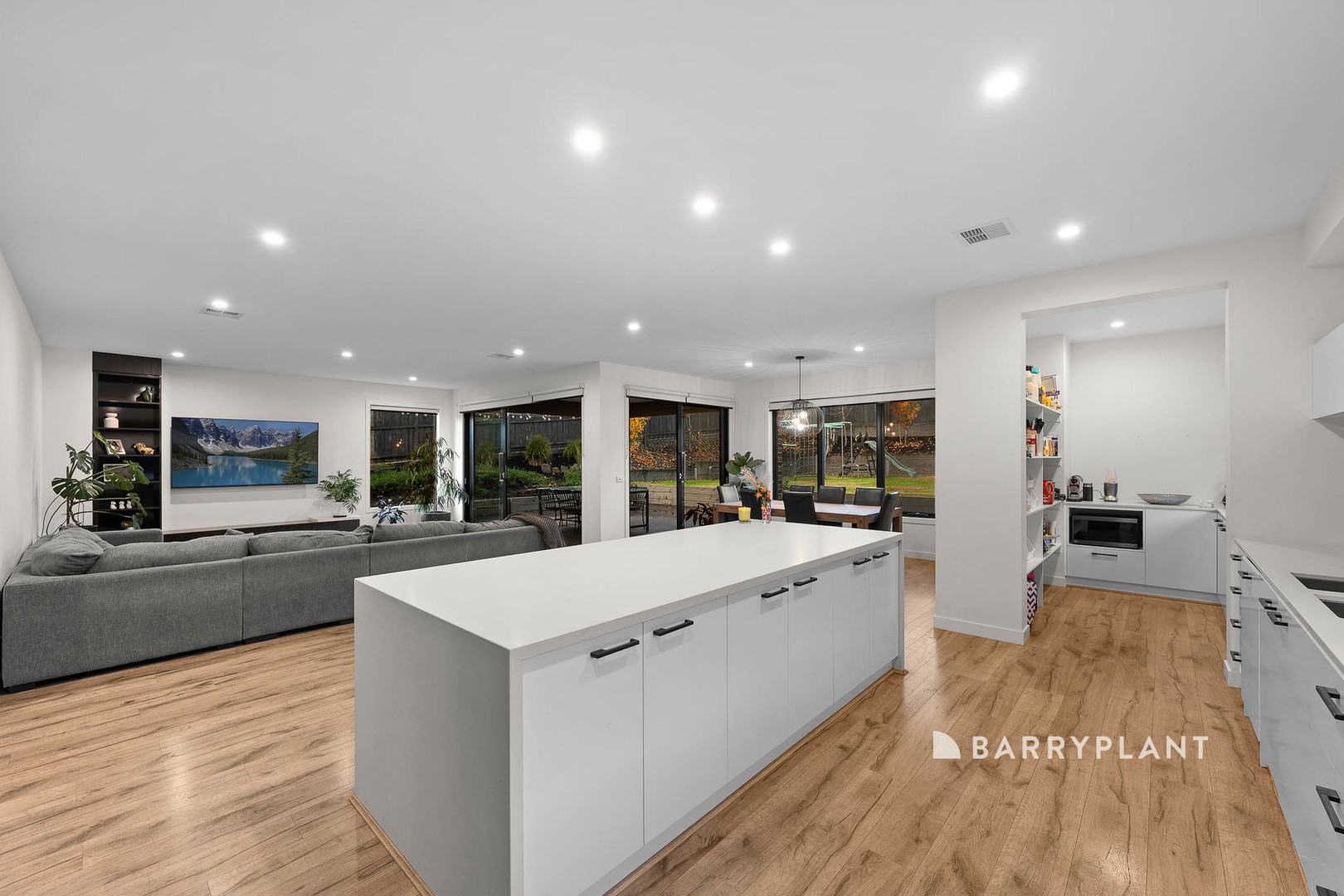 8 Willandra Circuit, Warragul, VIC 3820, Warragul - Thumbnail 3