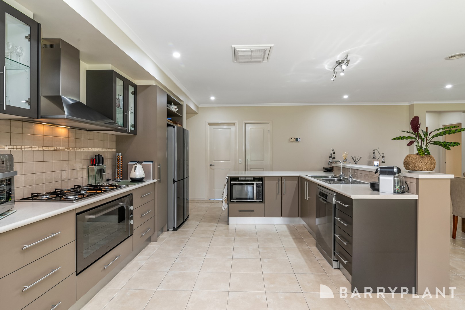 8 Willow Court, Kilmore, VIC 3764, Kilmore - Thumbnail 3