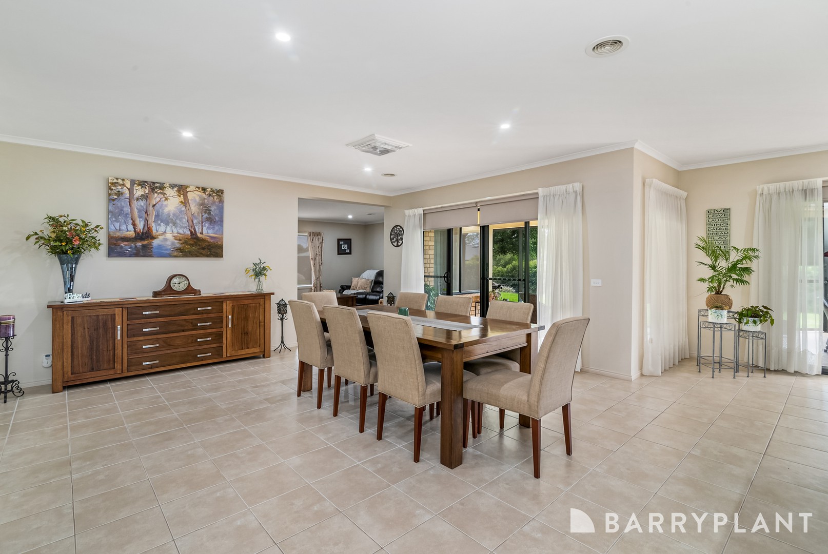 8 Willow Court, Kilmore, VIC 3764, Kilmore - Thumbnail 4