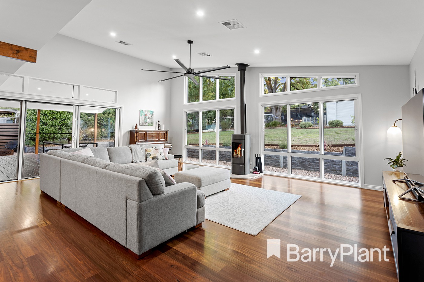 8 Winifred Street, Seville, VIC 3139, Seville - Thumbnail 8