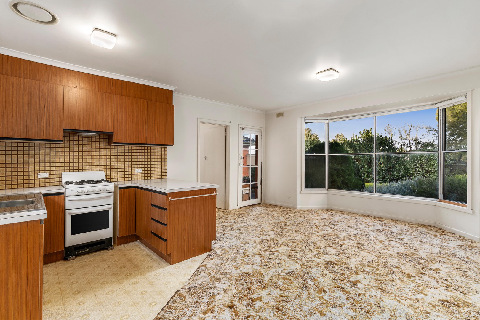 8 Winston Drive, Doncaster, VIC 3108, Doncaster - Thumbnail 3