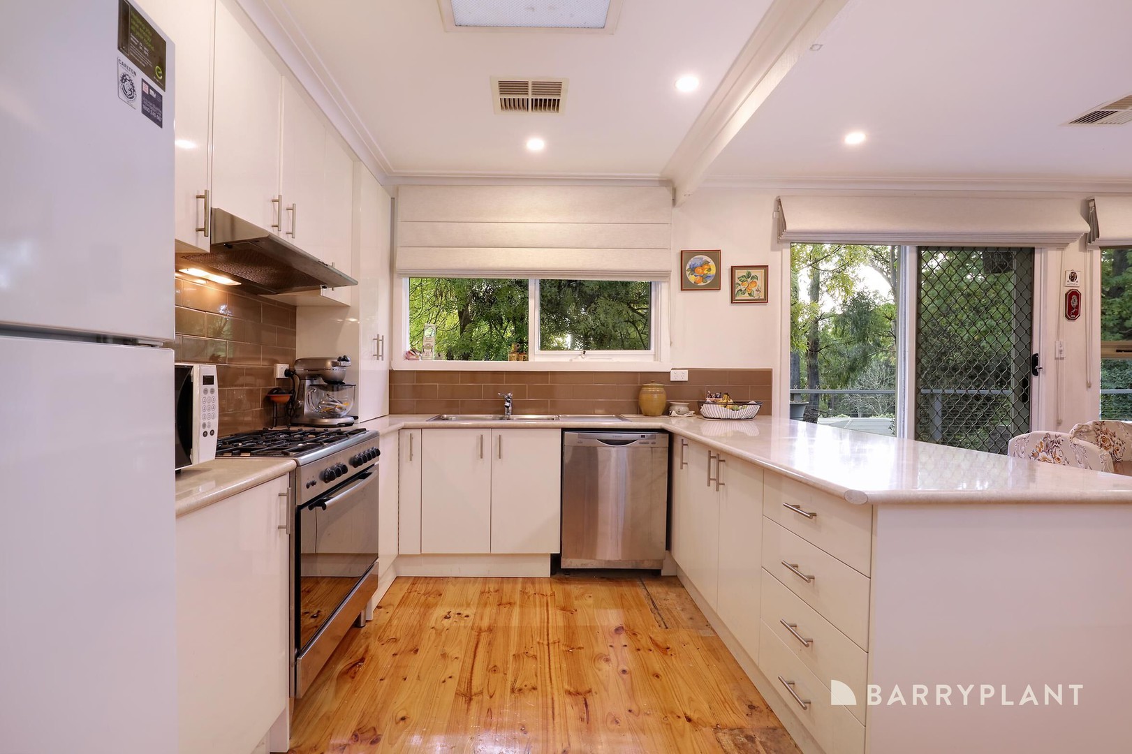 8 Woodlands Avenue, Emerald, VIC 3782, Emerald - Thumbnail 6