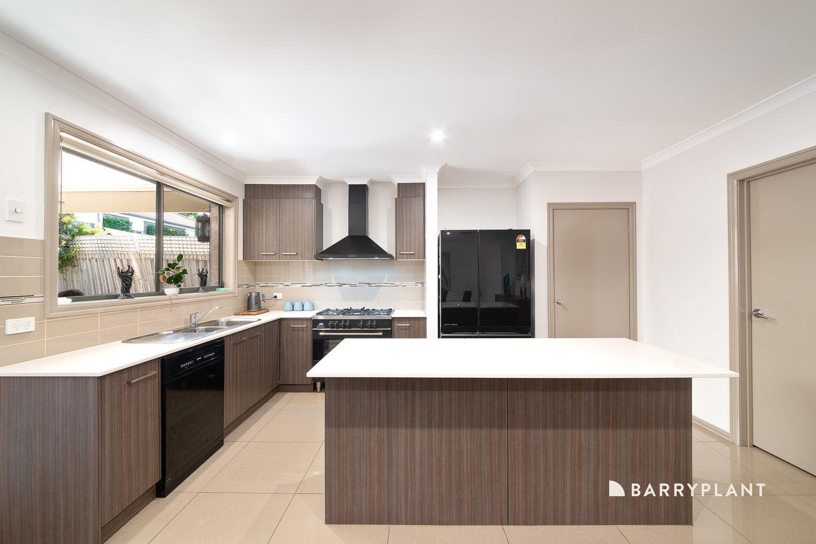8 Wuchatsch Avenue, Epping, VIC 3076, Epping - Thumbnail 5