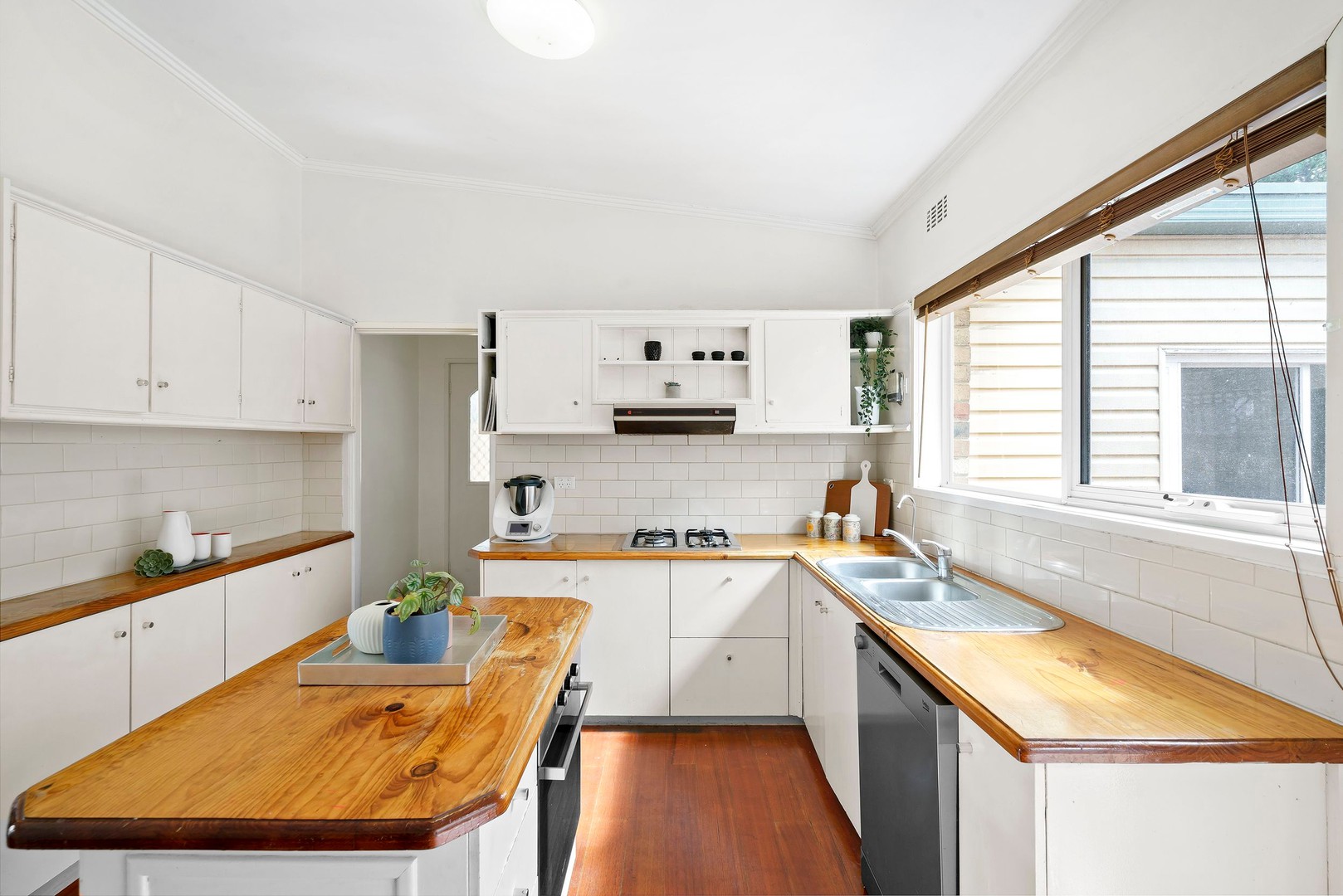 8 Wunnamurra Drive, Keilor East, VIC 3033, Keilor East - Thumbnail 4
