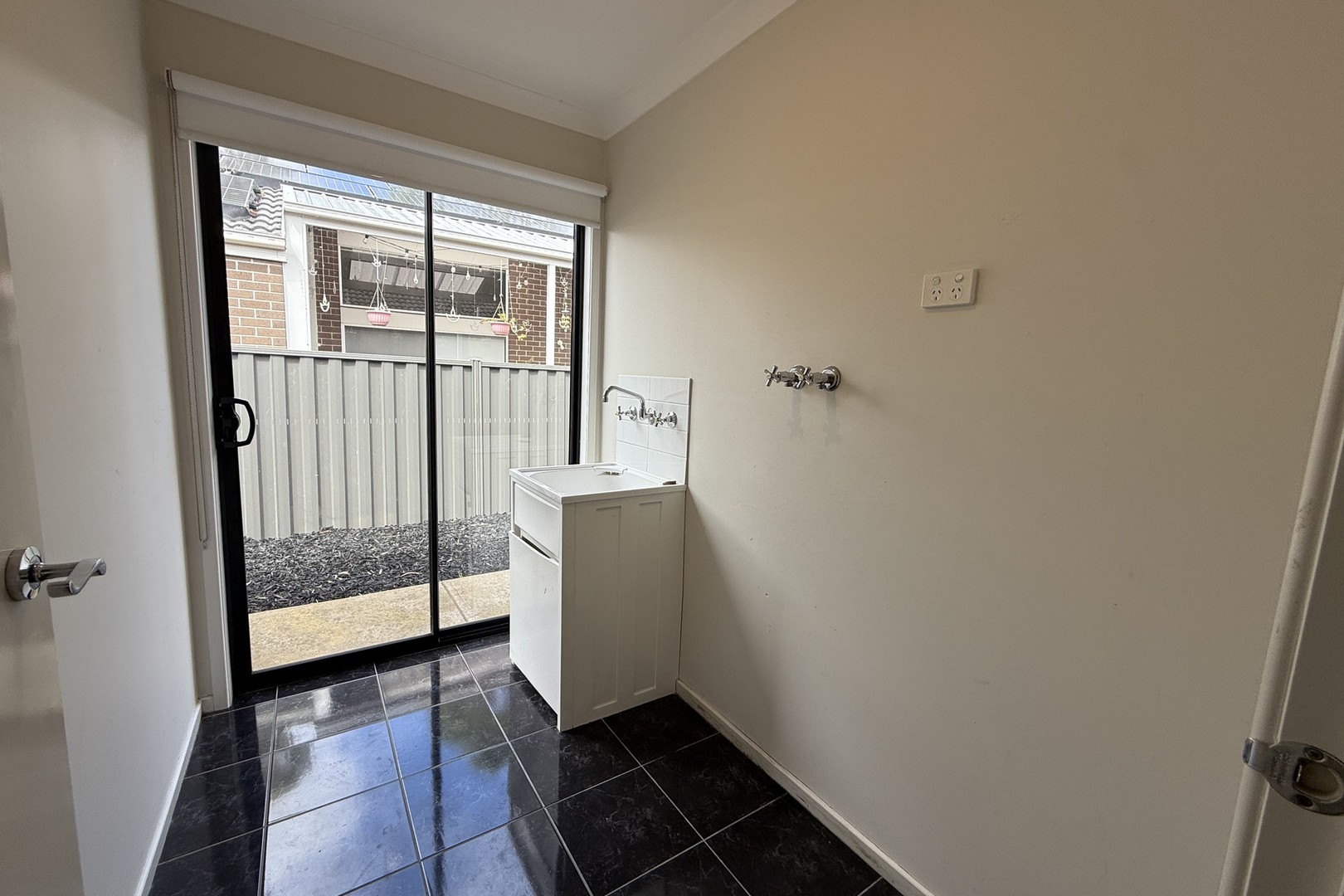 8 Wylie Way, Point Cook, VIC 3030, Point Cook - Thumbnail 4