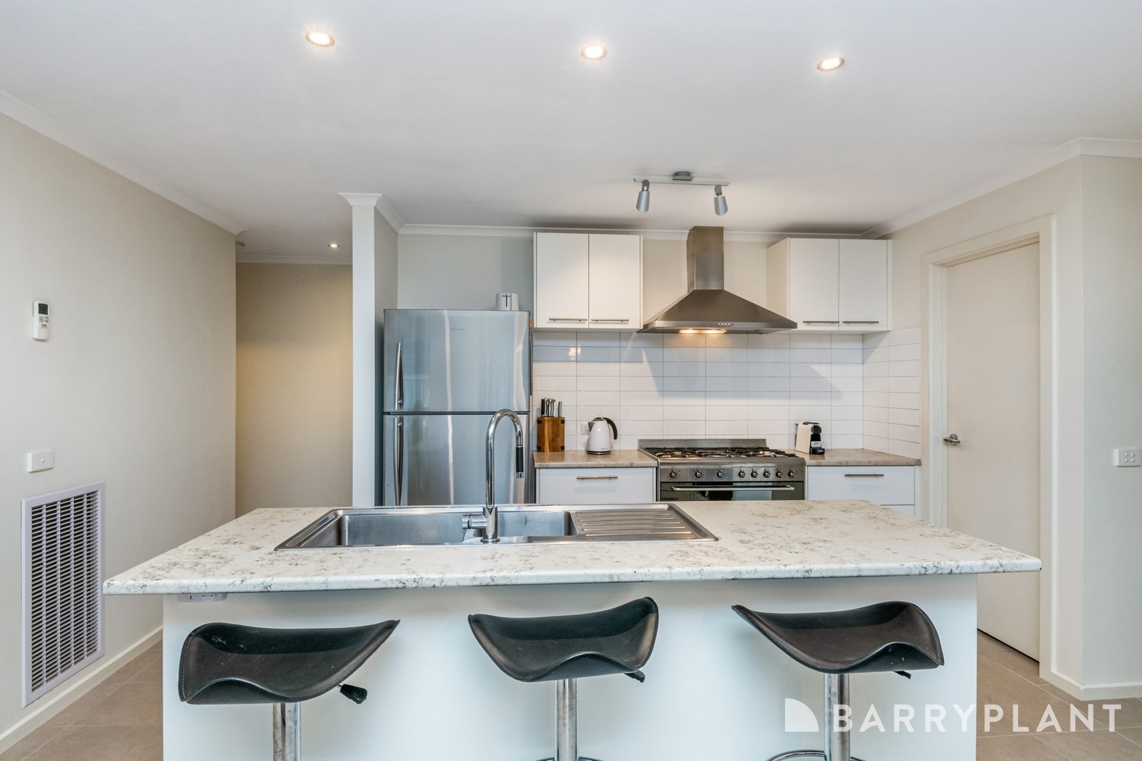 8 Yarra Court, Eaglehawk, VIC 3556, Eaglehawk - Thumbnail 3