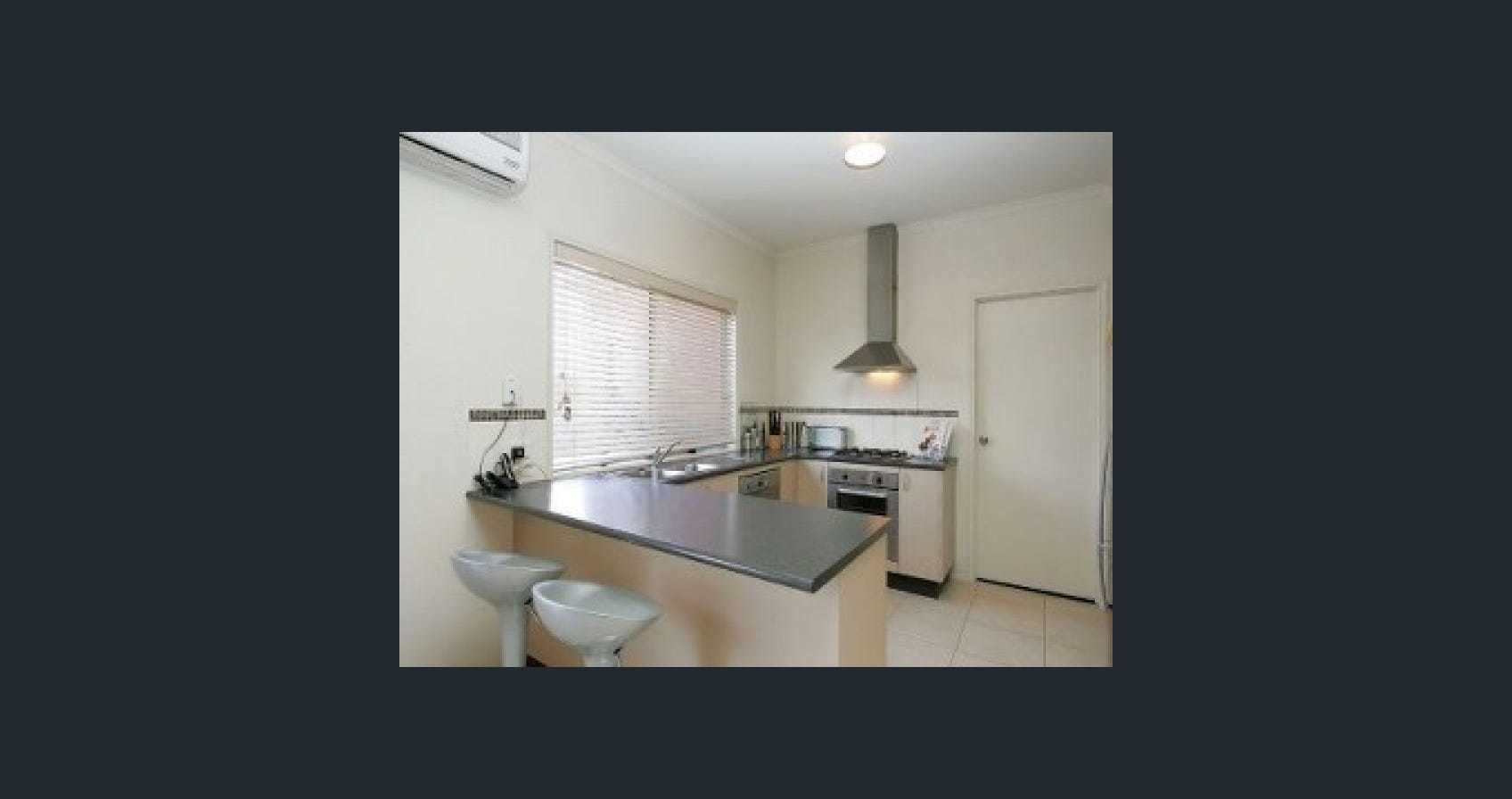 80 Bellfield Drive, Craigieburn, VIC 3064, Craigieburn - Thumbnail 2