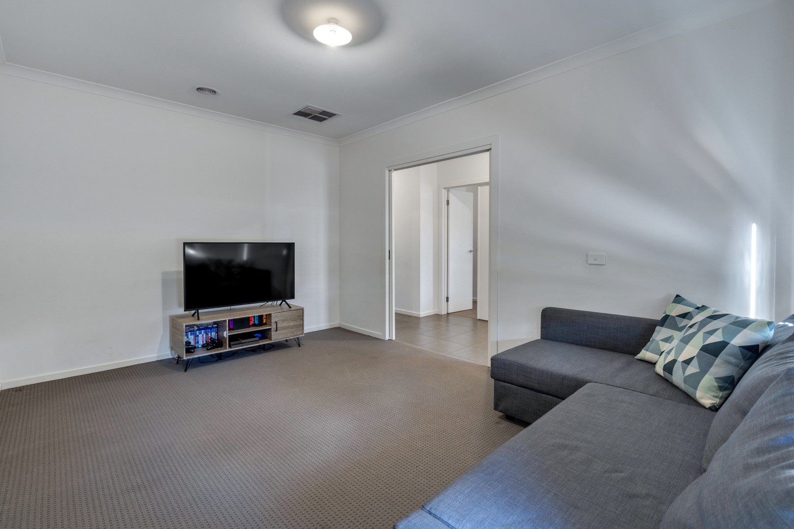 80 Bridgehaven Drive, Craigieburn, VIC 3064, Craigieburn - Thumbnail 6