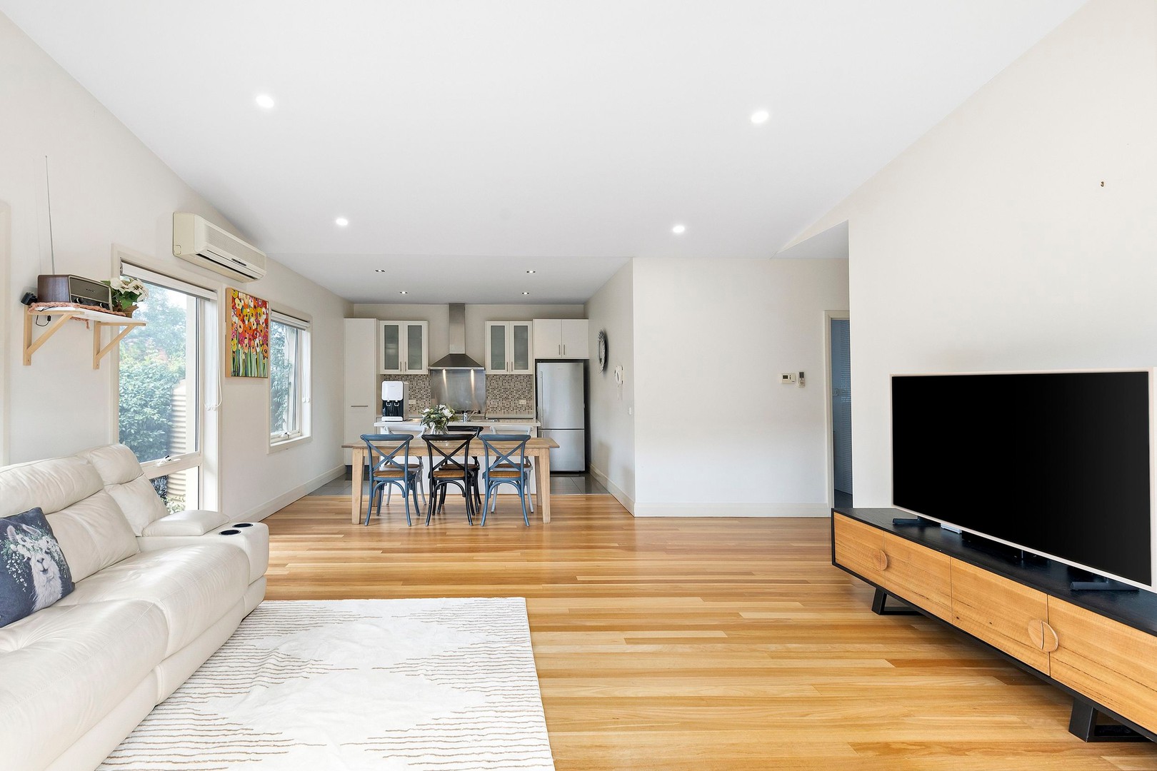 80 Cooper Street, Essendon, VIC 3040 - Thumbnail 2 - 18/09/2024