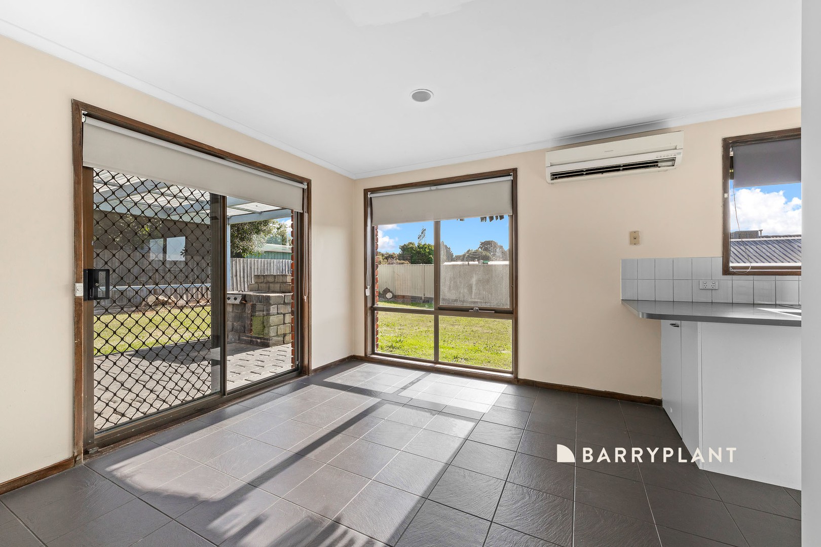 80 Lesdon Avenue, Cranbourne, VIC 3977, Cranbourne - Thumbnail 4