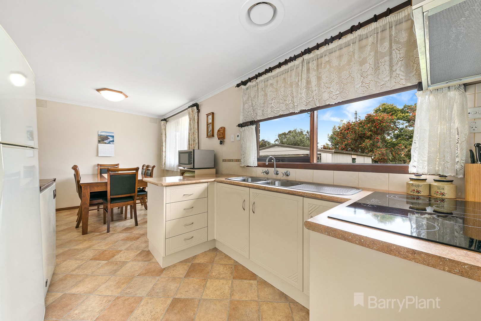 80 Sweeney Drive, Narre Warren, VIC 3805, Narre Warren - Thumbnail 5