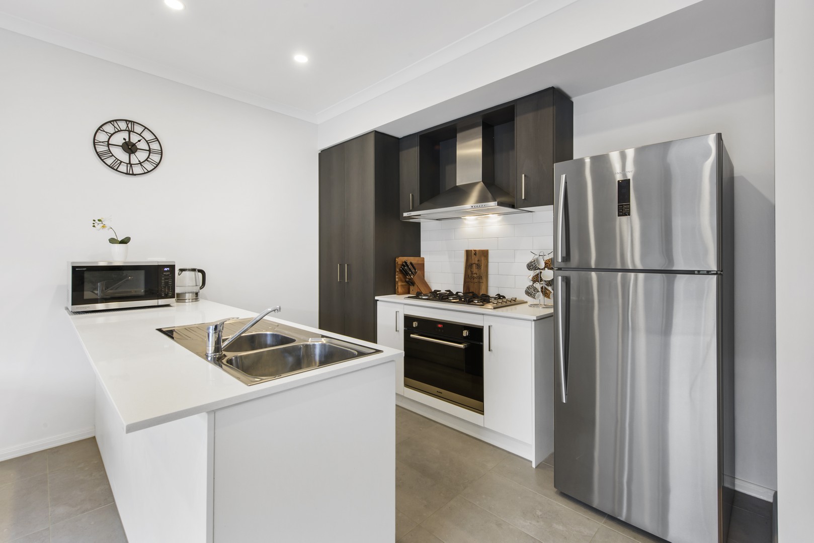 80 Treeve Parkway, Werribee, VIC 3030, Werribee - Thumbnail 3