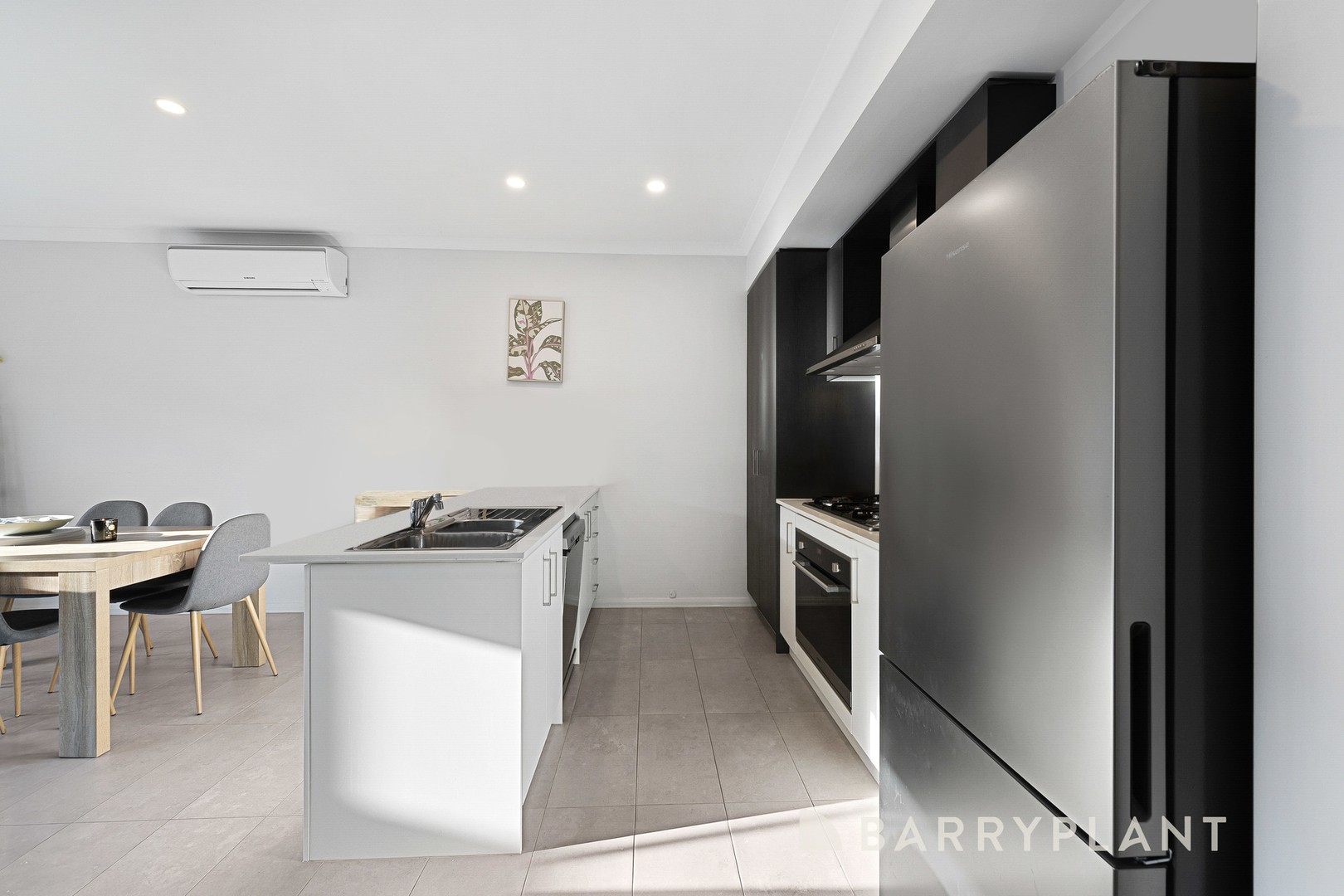 80 Treeve Parkway, Werribee, VIC 3030, Werribee - Thumbnail 5