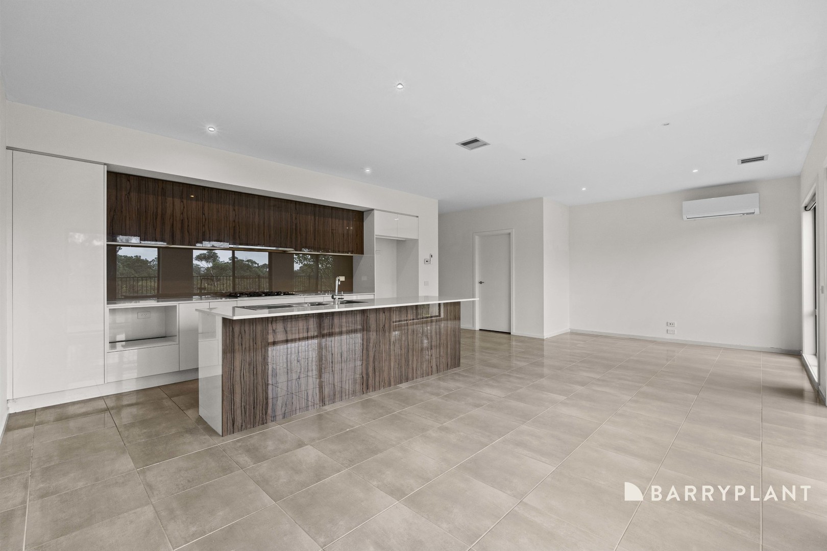 80 Zara Close, Bundoora, VIC 3083 - Thumbnail 2 - 22/05/2026