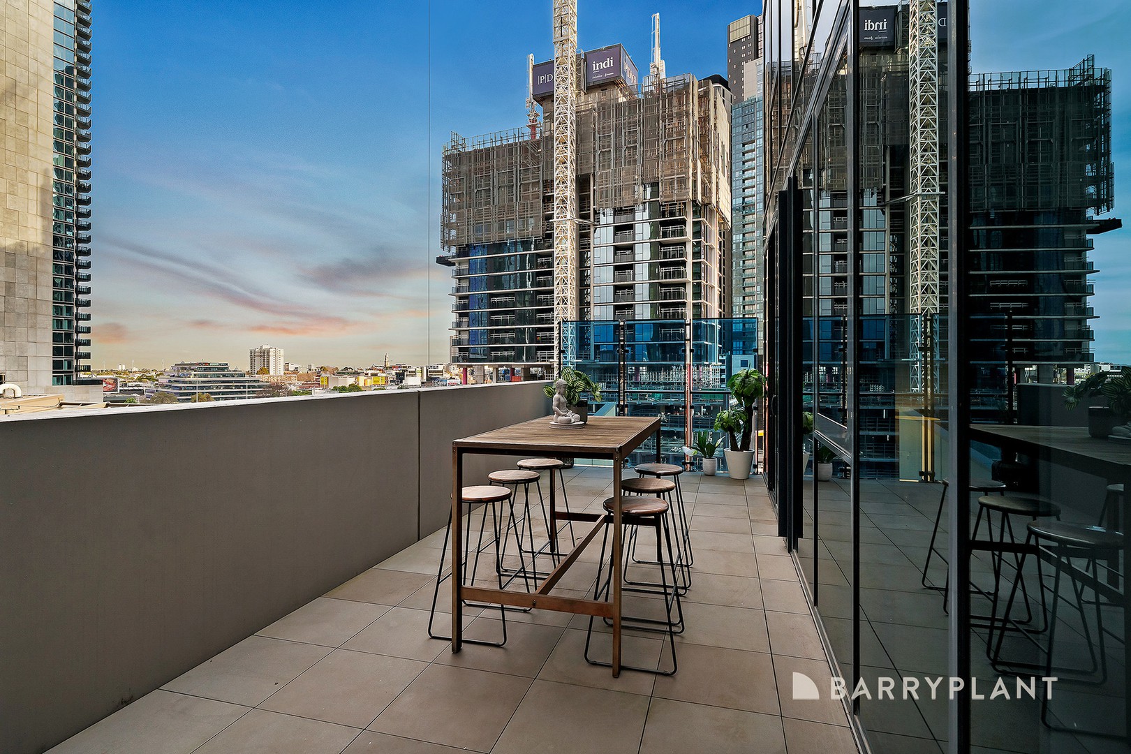 801/1 Balston Street, Southbank, VIC 3006 - Thumbnail 2 - 07/06/2024