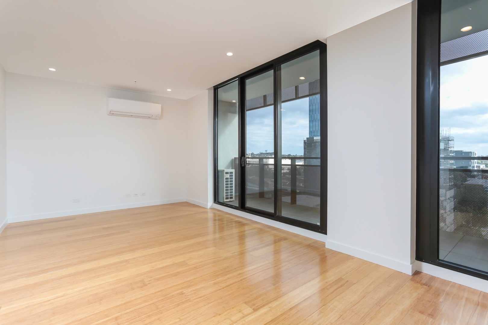 801/712-714 Station  Street, Box Hill, VIC 3128 - Thumbnail 2 - 22/11/2021