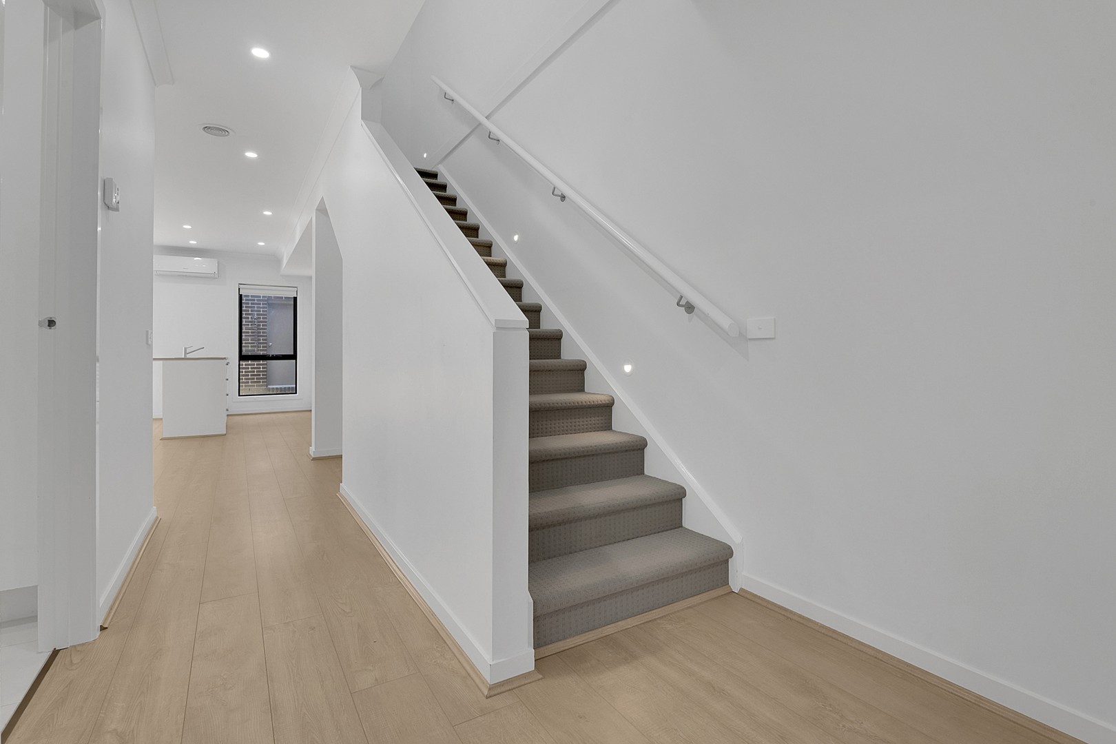 801 Aitken Boulevard, Craigieburn, VIC 3064, Craigieburn - Thumbnail 2