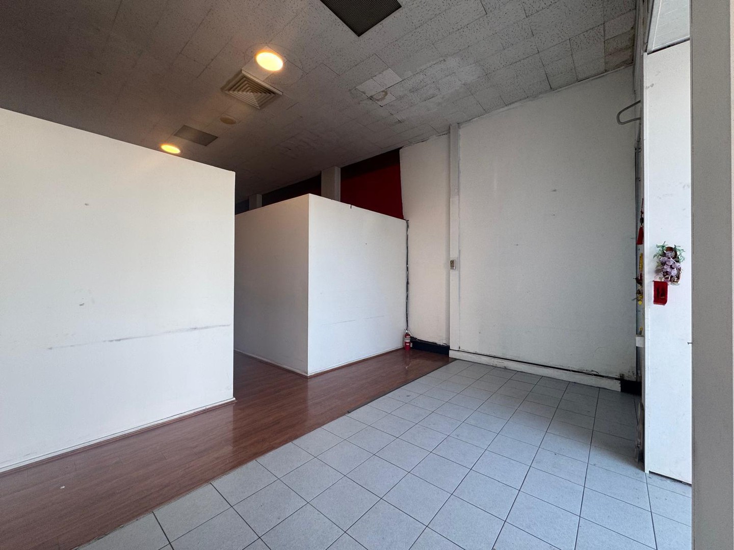 806 Pascoe Vale Road, Glenroy, VIC 3046 - Thumbnail 2 - 15/09/2026