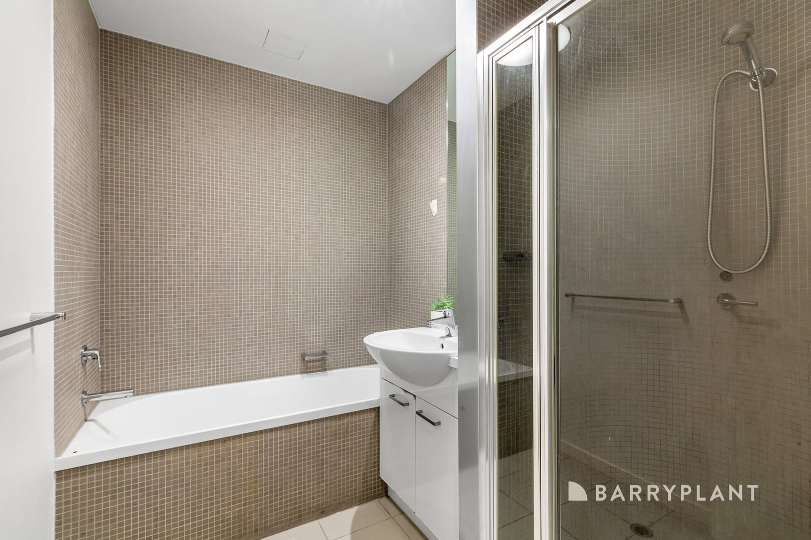 808/20 Rakaia Way, Docklands, VIC 3008, Docklands - Thumbnail 7
