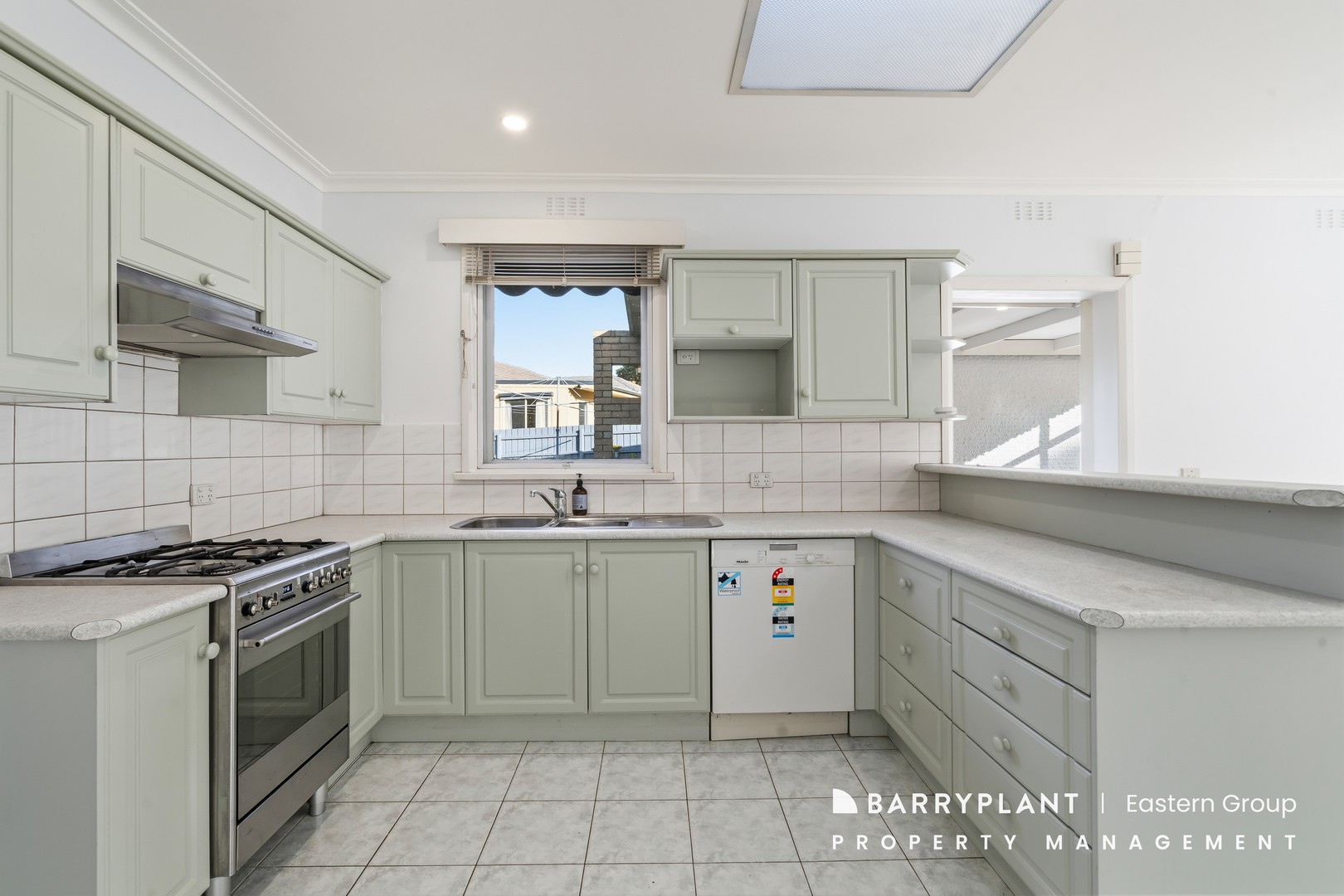 81 Box Hill Crescent, Mont Albert North, VIC 3129 - Thumbnail 2 - 27/05/2026