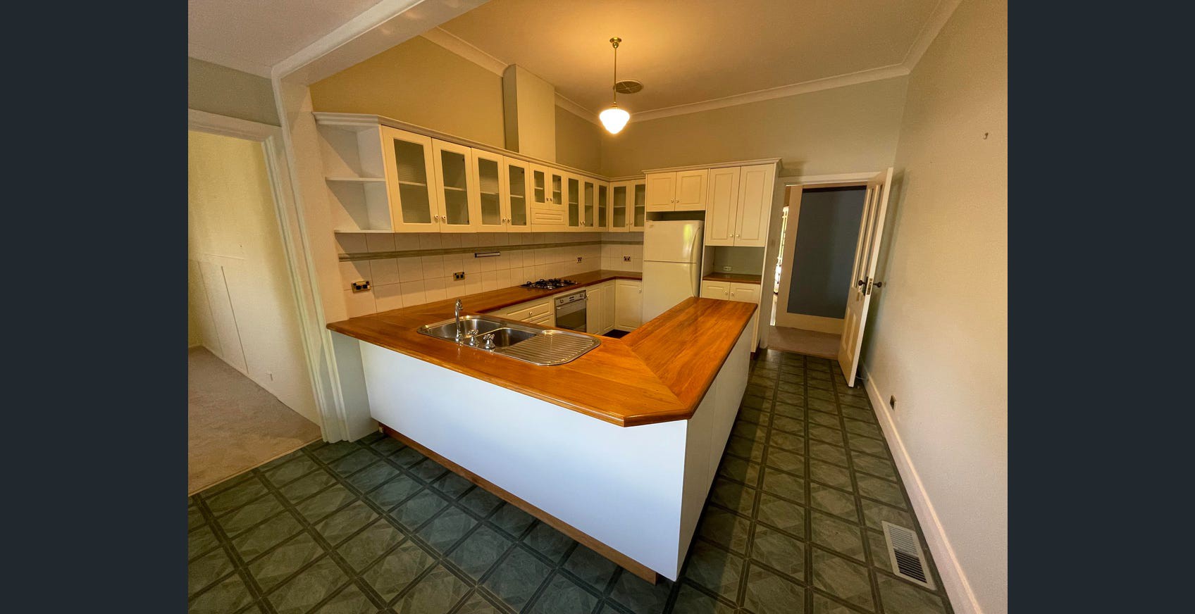 81 Exeter Rd, Croydon North, VIC 3136, Croydon North - Thumbnail 2