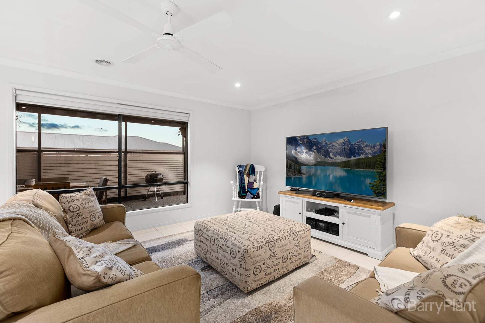 81 Greendale Boulevard, Pakenham, VIC 3810, Pakenham - Thumbnail 5