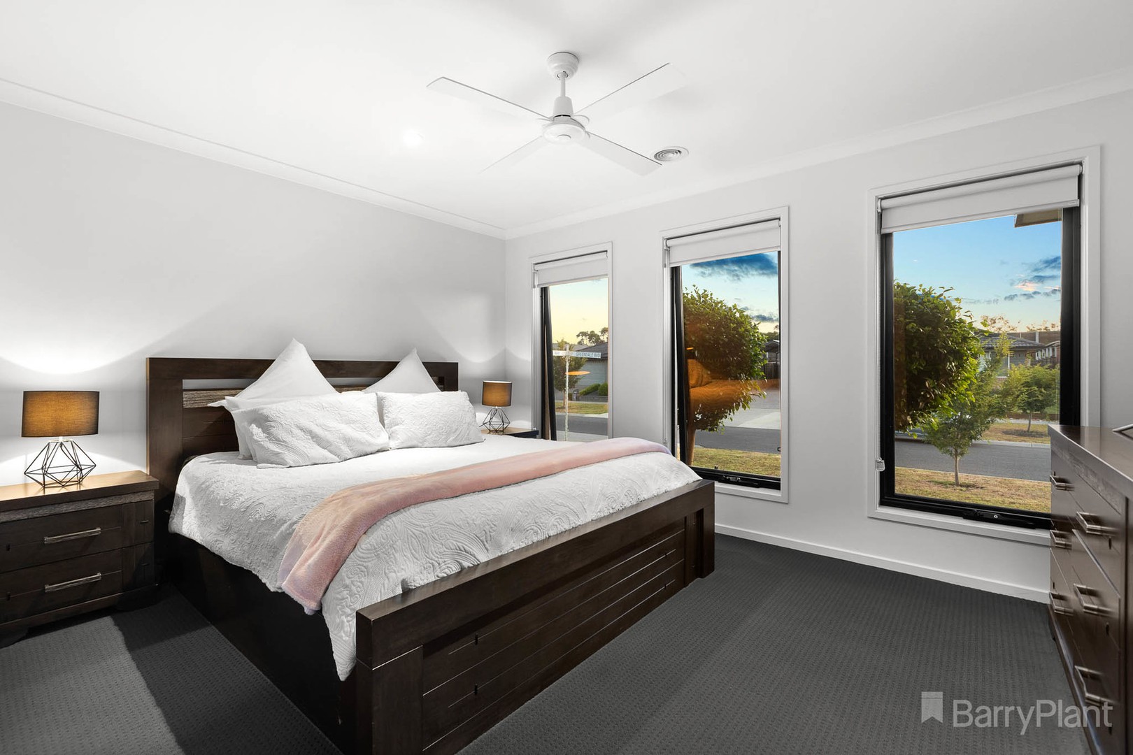81 Greendale Boulevard, Pakenham, VIC 3810, Pakenham - Thumbnail 8