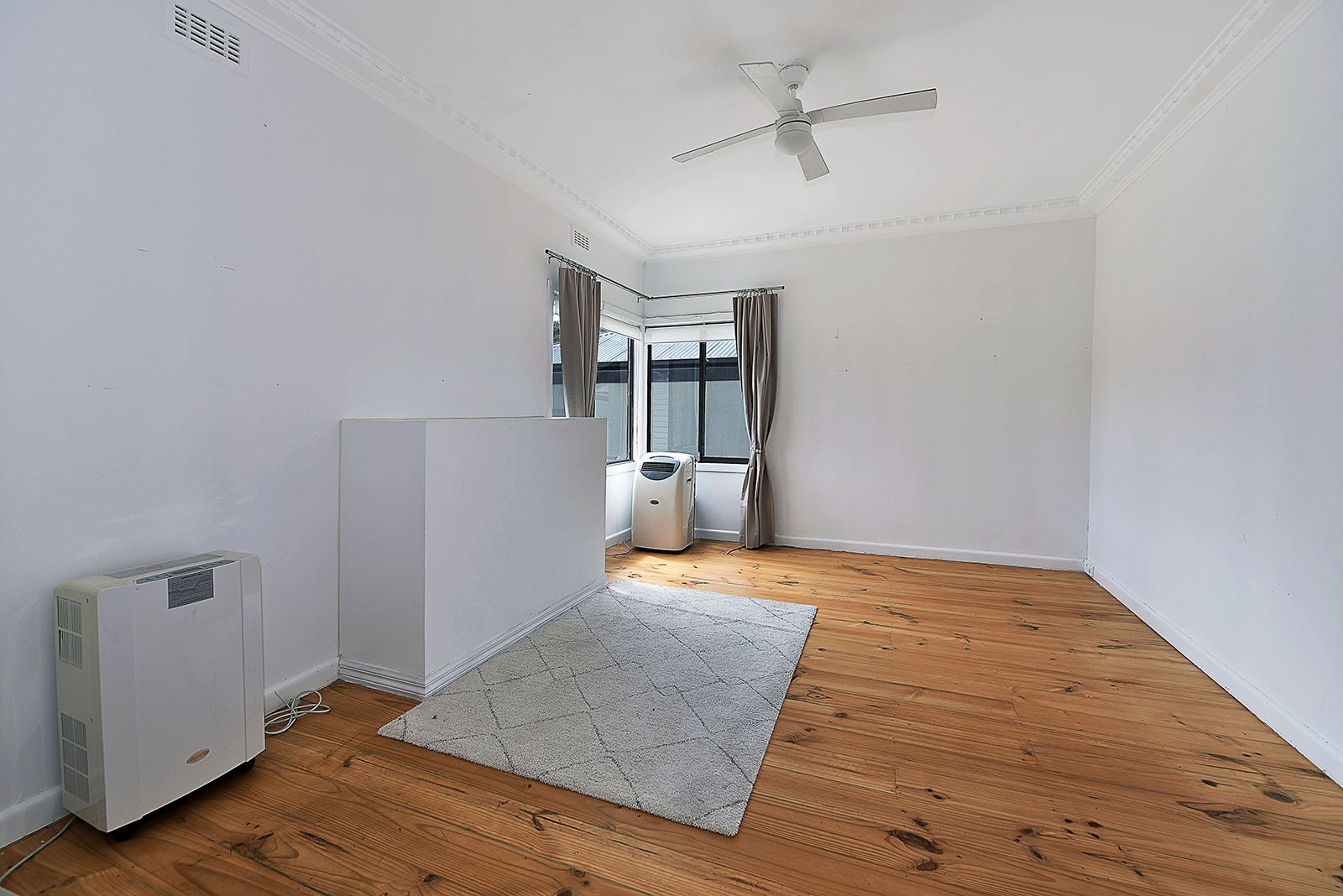 81 Haldane Rd, Niddrie, VIC 3042 - Thumbnail 1 - 03/02/2025