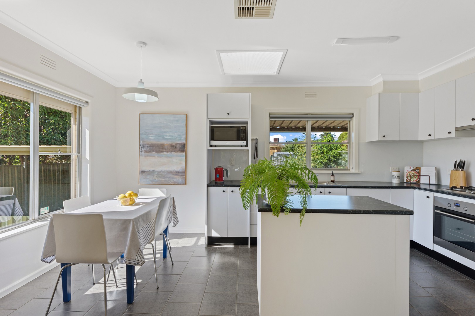 81 Lockwood Road, Kangaroo Flat, VIC 3555, Kangaroo Flat - Thumbnail 3