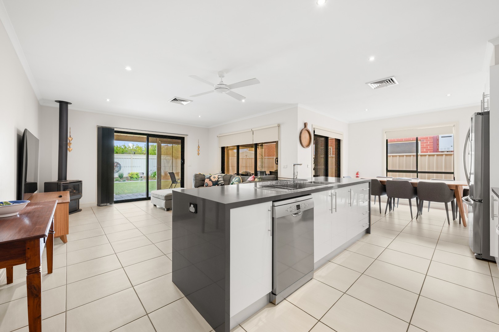 81 Panorama Drive, Mildura, VIC 3500, Mildura - Thumbnail 2