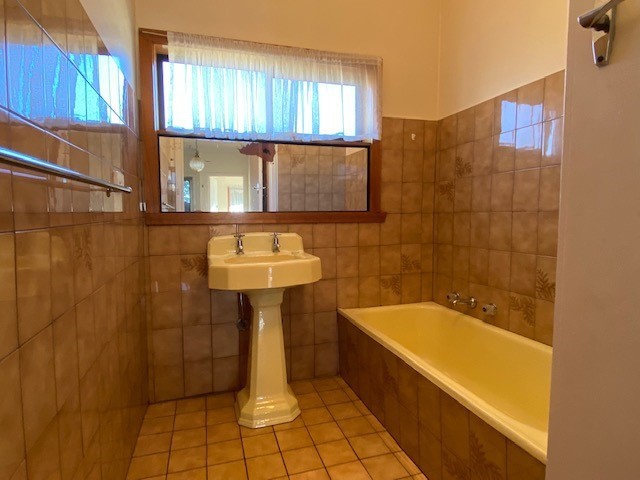 81 Ridgeway Parade, Sunshine West, VIC 3020, Sunshine West - Thumbnail 7
