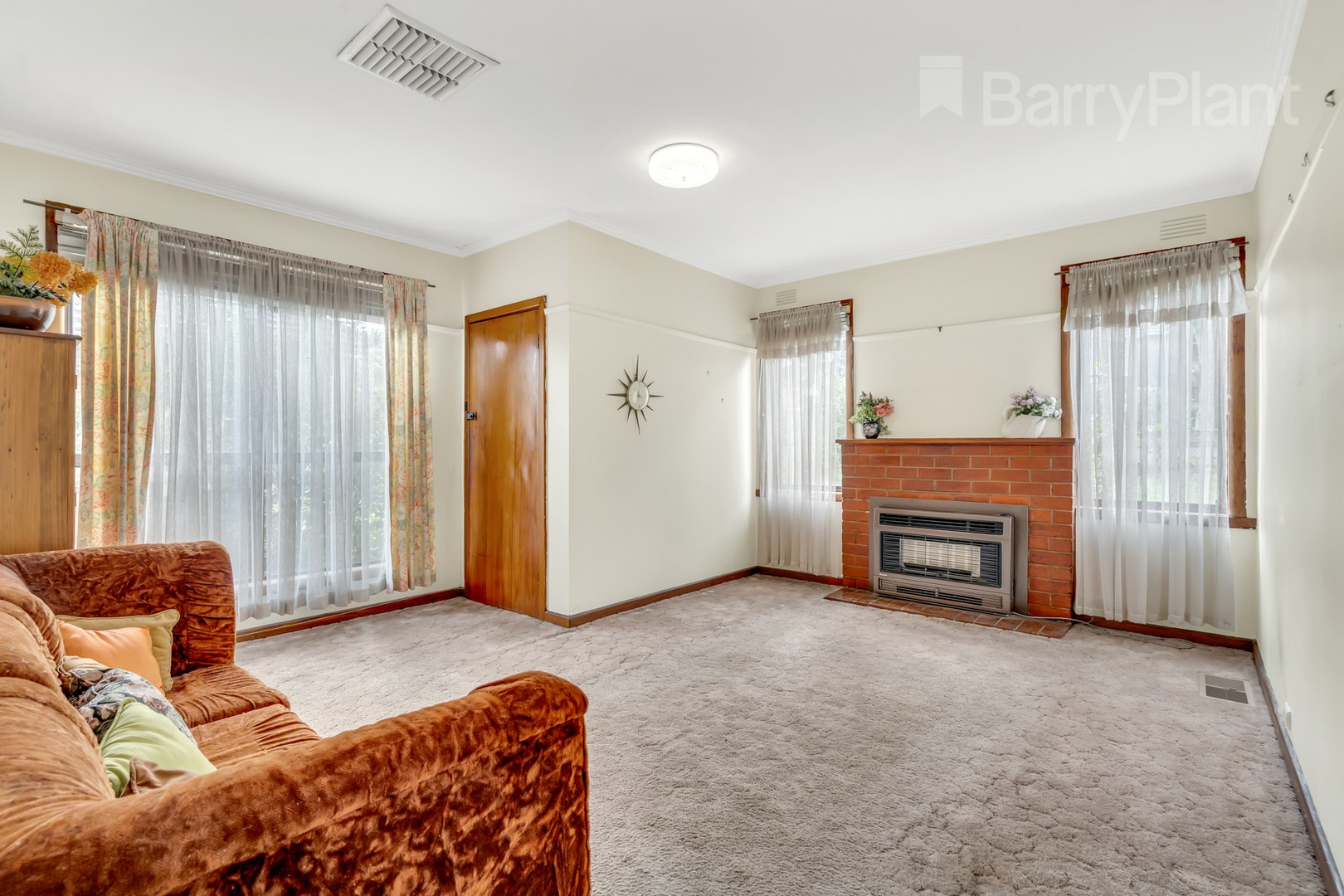 81 Summerhill Road, Reservoir, VIC 3073, Reservoir - Thumbnail 3