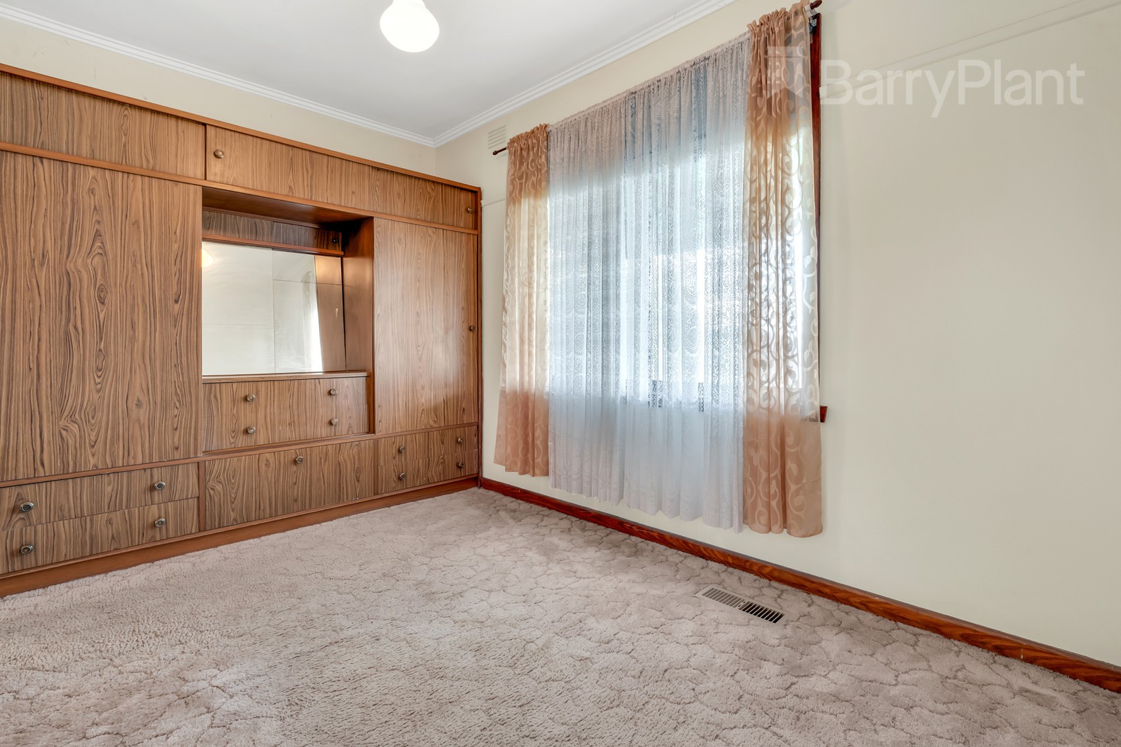 81 Summerhill Road, Reservoir, VIC 3073, Reservoir - Thumbnail 7