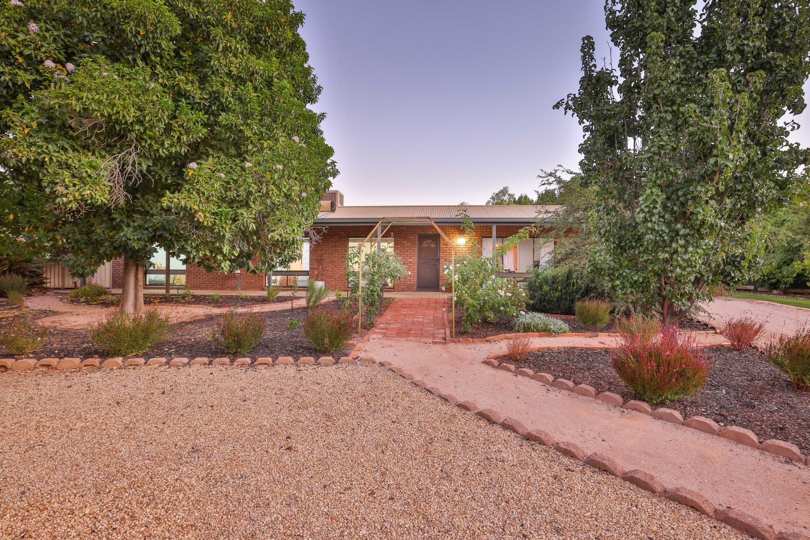 810 Karadoc Avenue, Irymple, VIC 3498, Irymple - Thumbnail 2