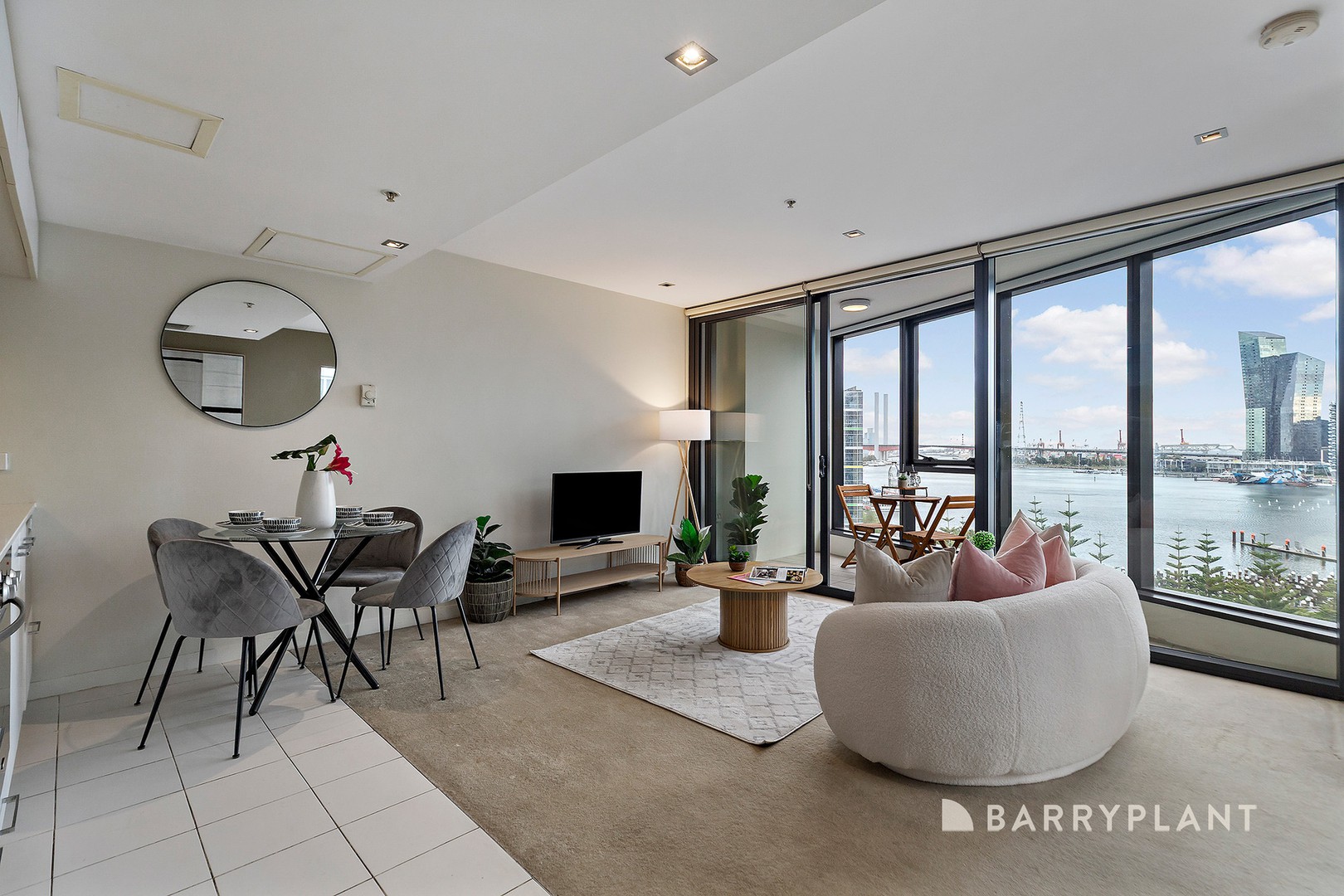811/100 Harbour Esplanade, Docklands, VIC 3008, Docklands - Thumbnail 3