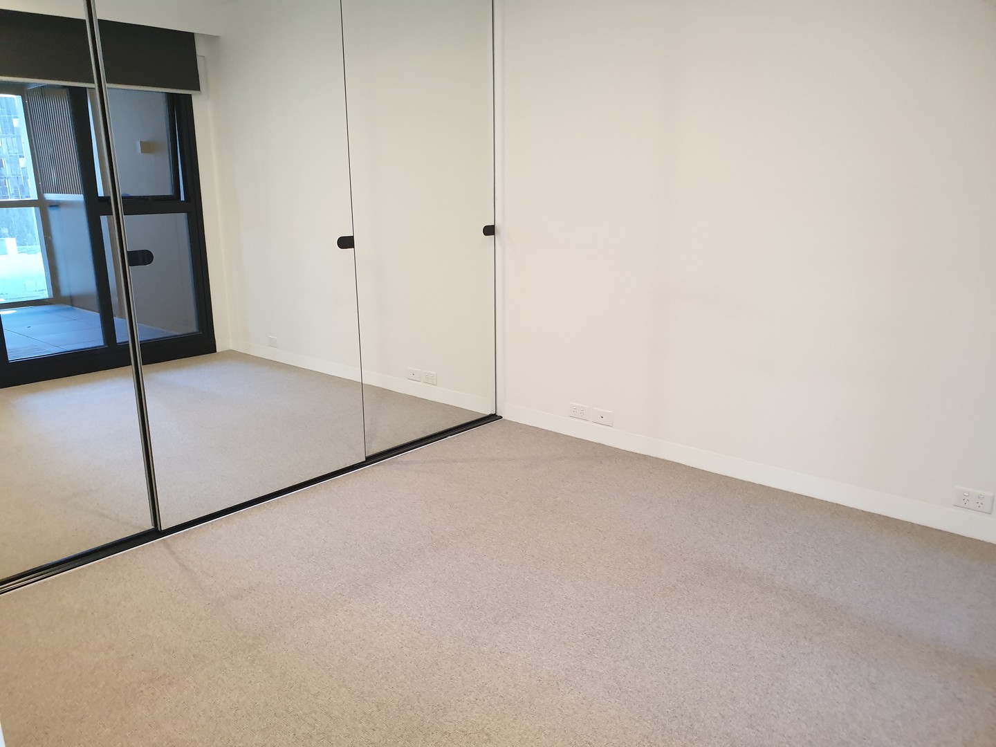 811/6-22 Pearl River Road, Docklands, VIC 3008, Docklands - Thumbnail 4