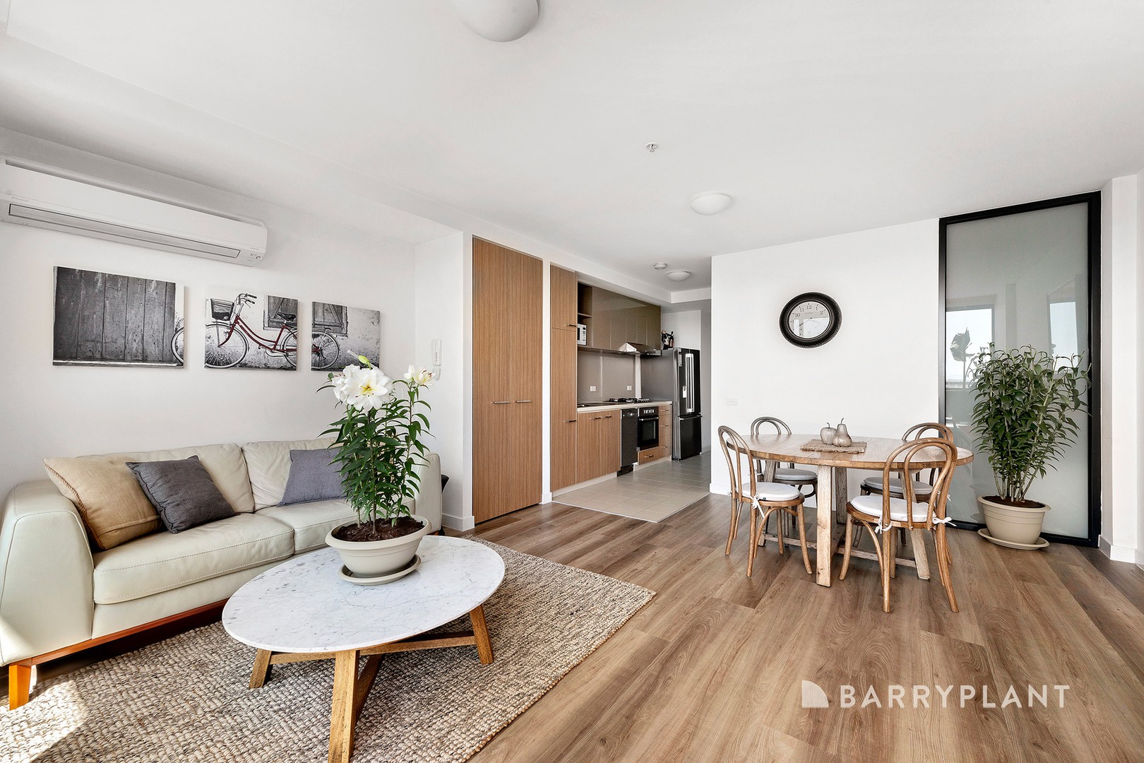 813/463 Docklands Drive, Docklands, VIC 3008, Docklands - Thumbnail 2